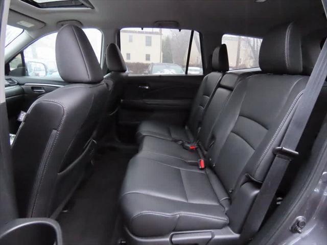 used 2021 Honda Pilot car, priced at $27,595