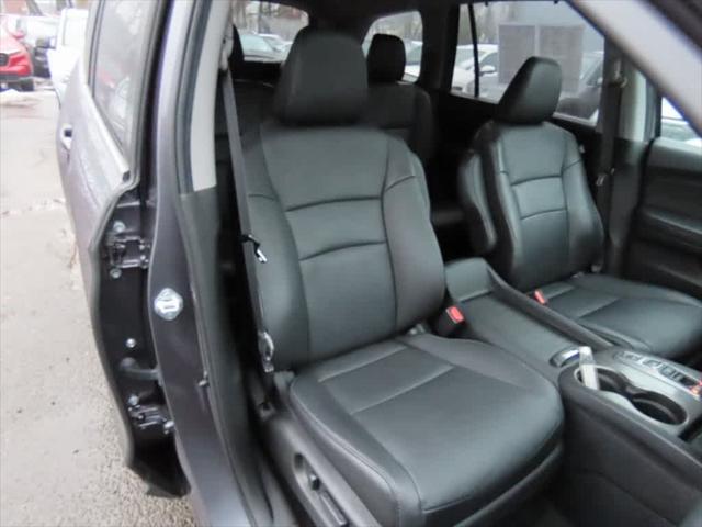 used 2021 Honda Pilot car, priced at $27,595