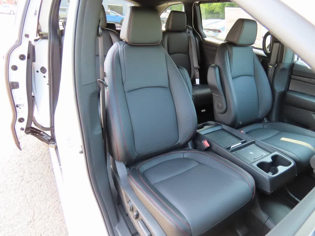 new 2026 Honda Odyssey car, priced at $45,845