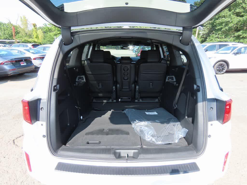 new 2026 Honda Odyssey car, priced at $45,845