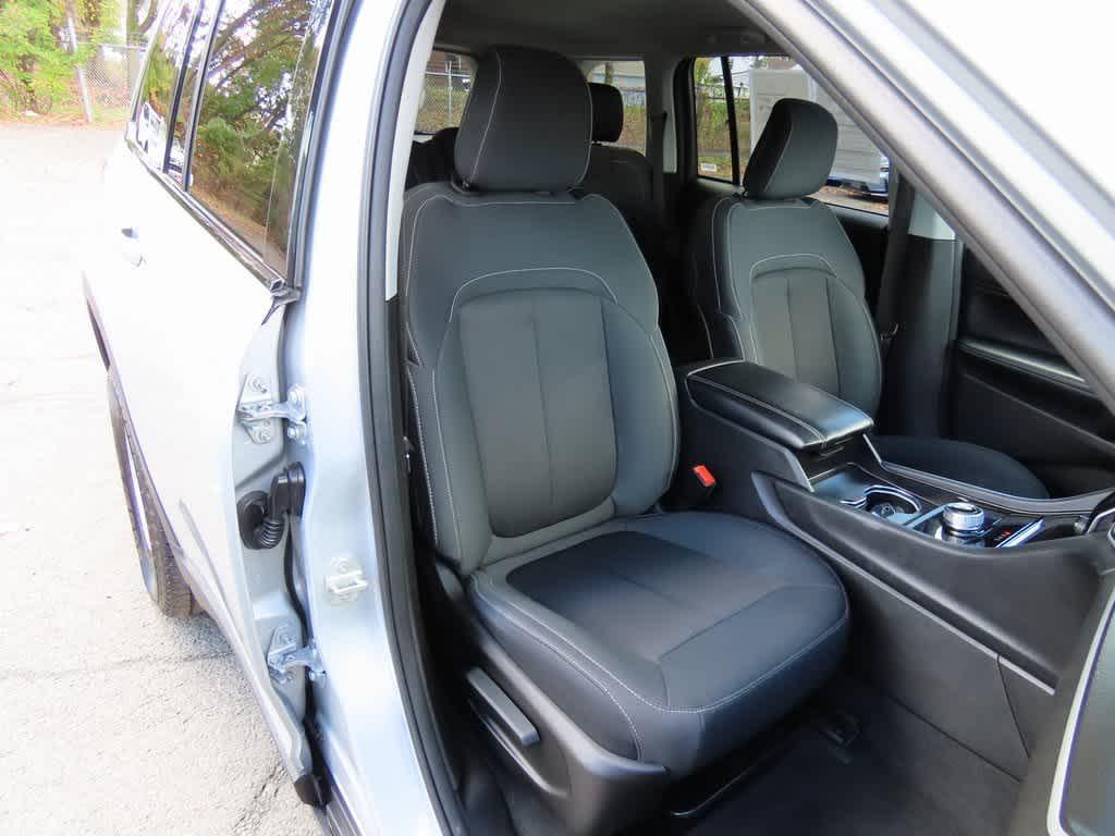 used 2023 Jeep Grand Cherokee car, priced at $25,995