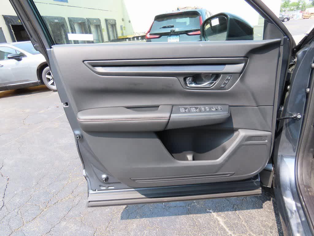 new 2026 Honda CR-V Hybrid car, priced at $41,675