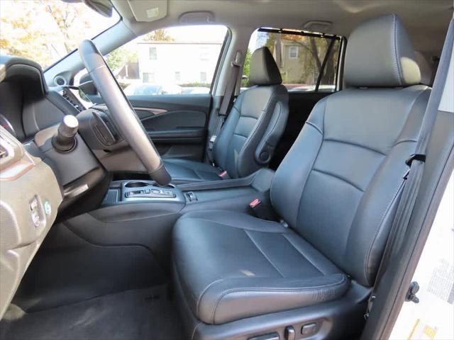 used 2022 Honda Pilot car, priced at $32,495