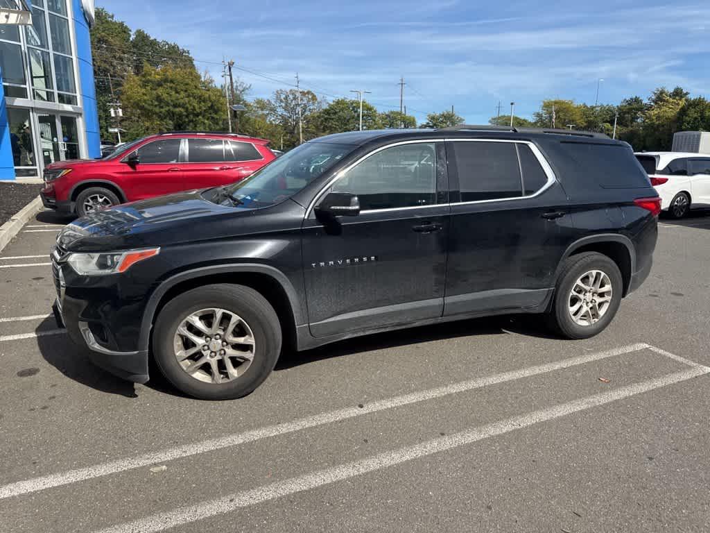 used 2021 Chevrolet Traverse car, priced at $21,495
