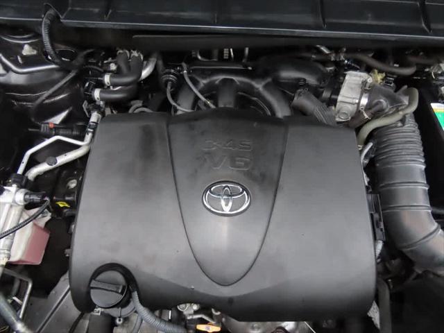 used 2020 Toyota Highlander car, priced at $23,495