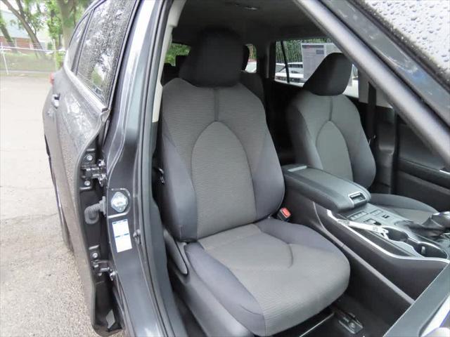 used 2020 Toyota Highlander car, priced at $23,495