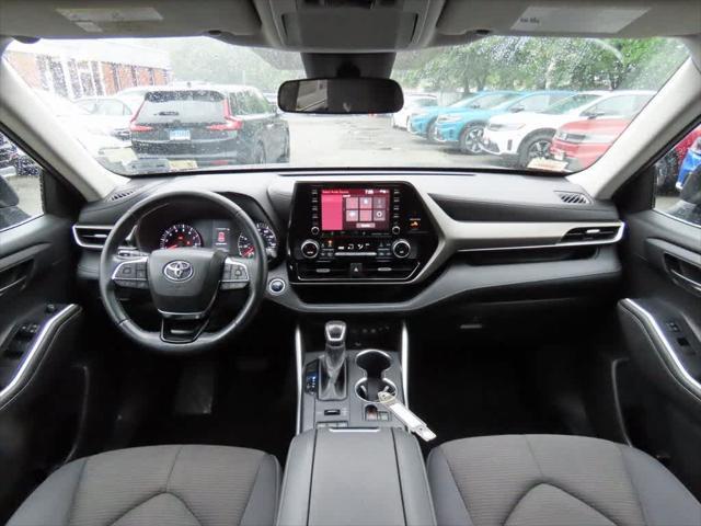 used 2020 Toyota Highlander car, priced at $23,495