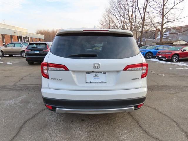 used 2022 Honda Pilot car, priced at $26,995