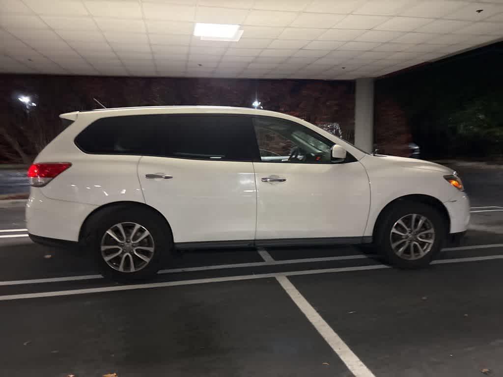 used 2014 Nissan Pathfinder car, priced at $7,995