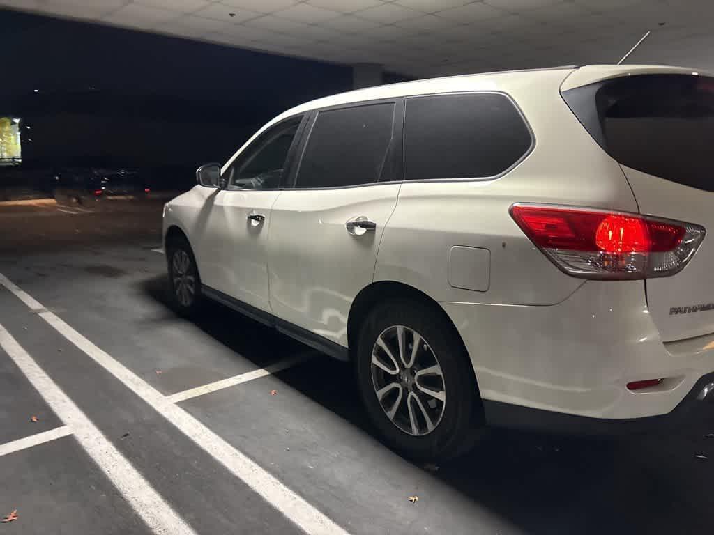used 2014 Nissan Pathfinder car, priced at $7,995