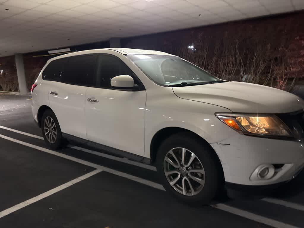 used 2014 Nissan Pathfinder car, priced at $7,995