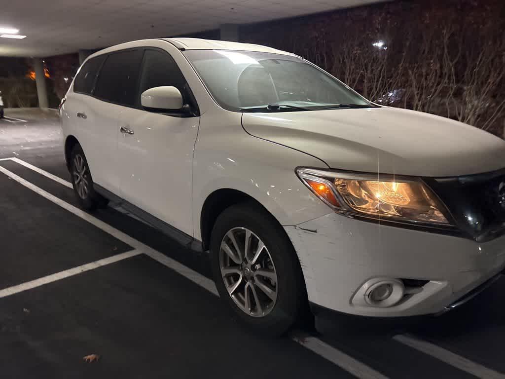 used 2014 Nissan Pathfinder car, priced at $7,995