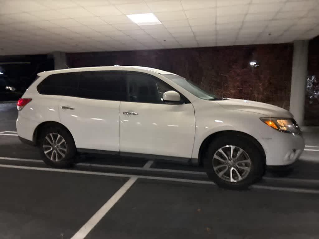 used 2014 Nissan Pathfinder car, priced at $7,995