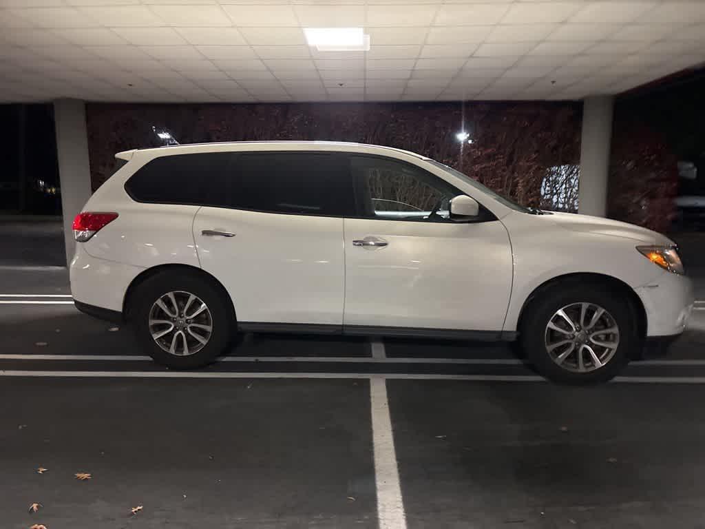 used 2014 Nissan Pathfinder car, priced at $7,995
