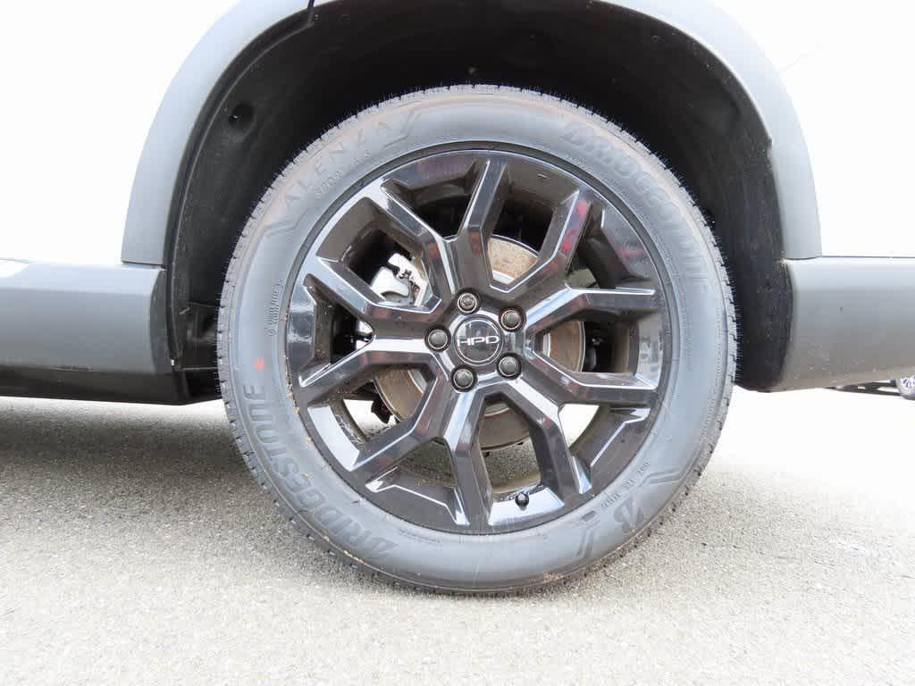 new 2025 Honda Pilot car, priced at $53,450