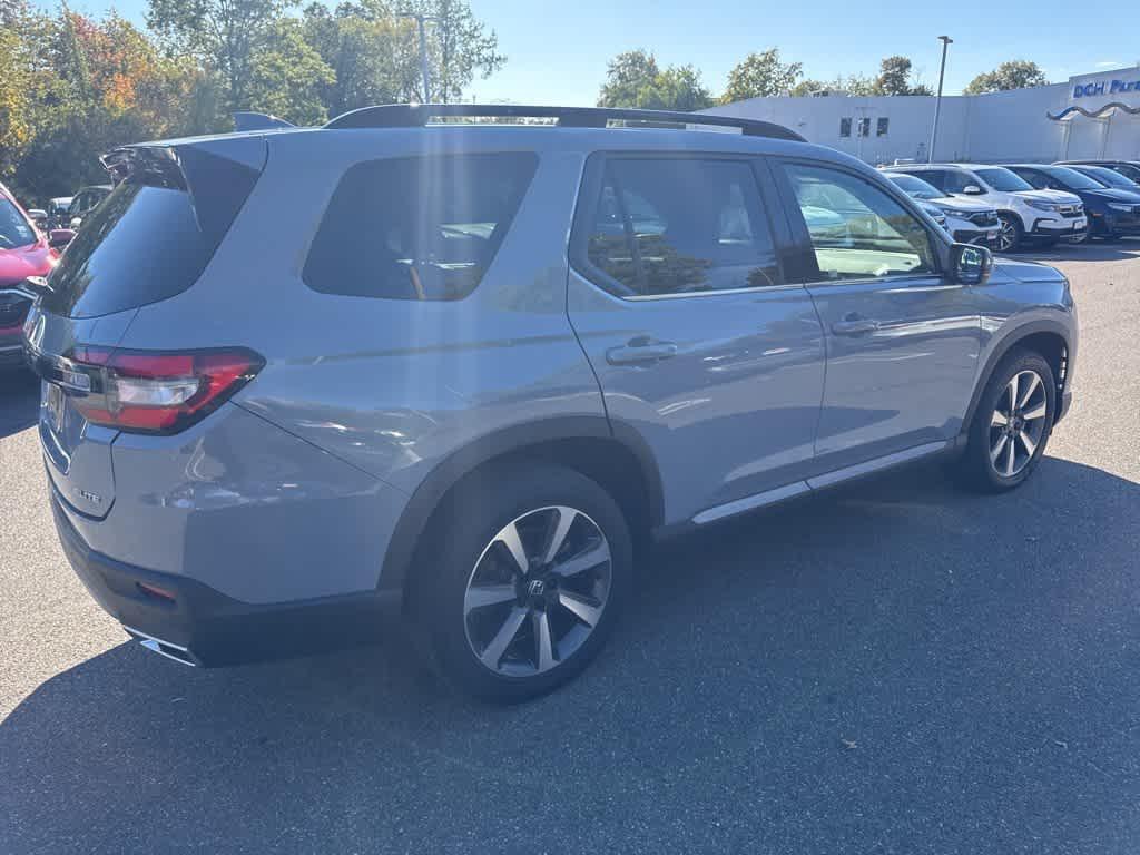 used 2023 Honda Pilot car, priced at $42,995