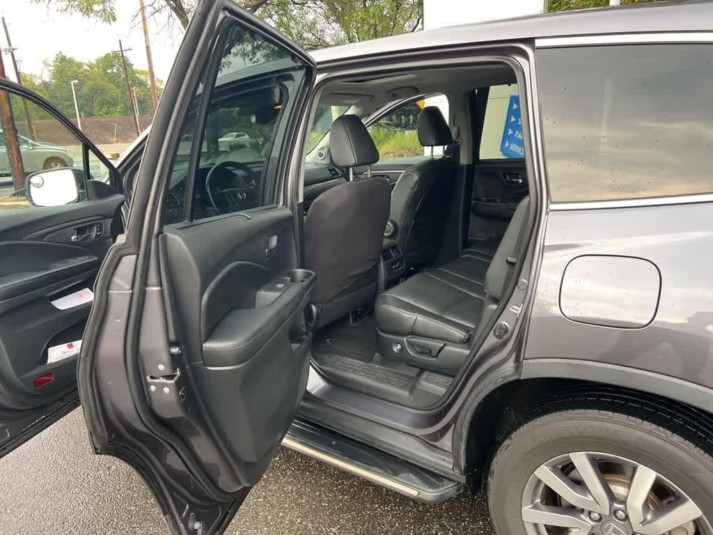used 2020 Honda Pilot car, priced at $26,995