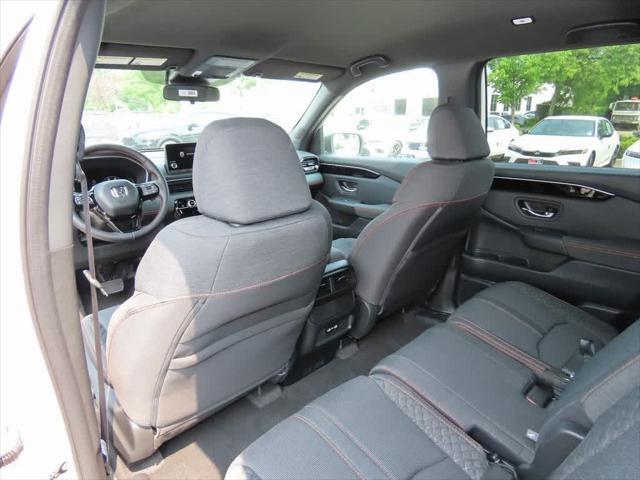 new 2025 Honda Pilot car, priced at $44,205