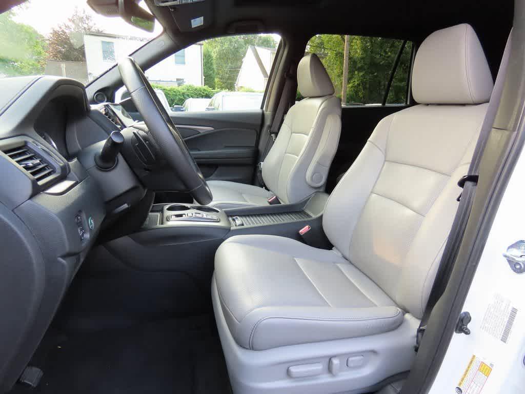 used 2022 Honda Passport car, priced at $25,995
