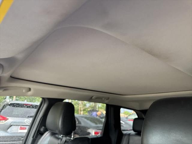 used 2011 Jeep Grand Cherokee car, priced at $8,795