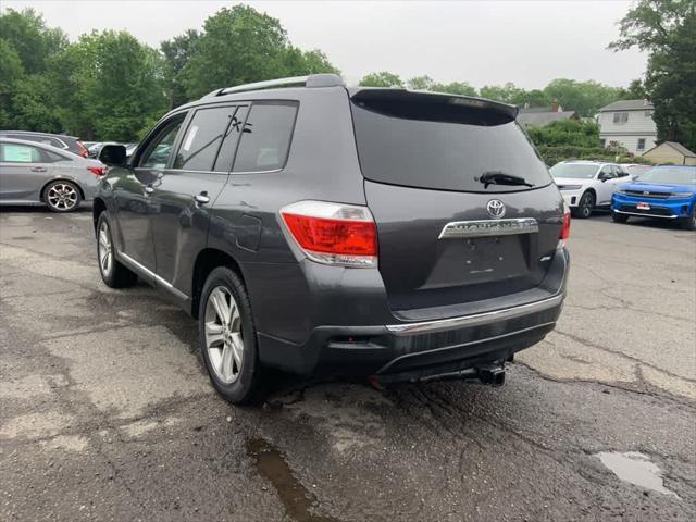 used 2011 Toyota Highlander car, priced at $12,995