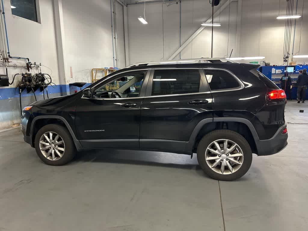 used 2018 Jeep Cherokee car, priced at $11,995