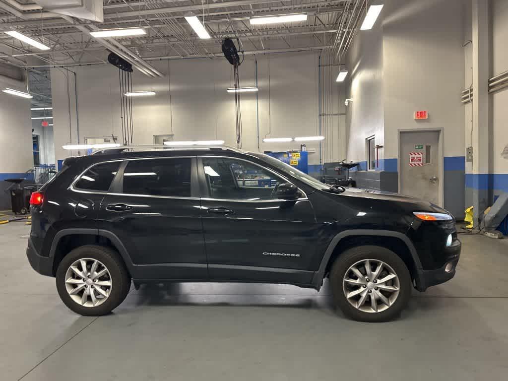 used 2018 Jeep Cherokee car, priced at $11,995
