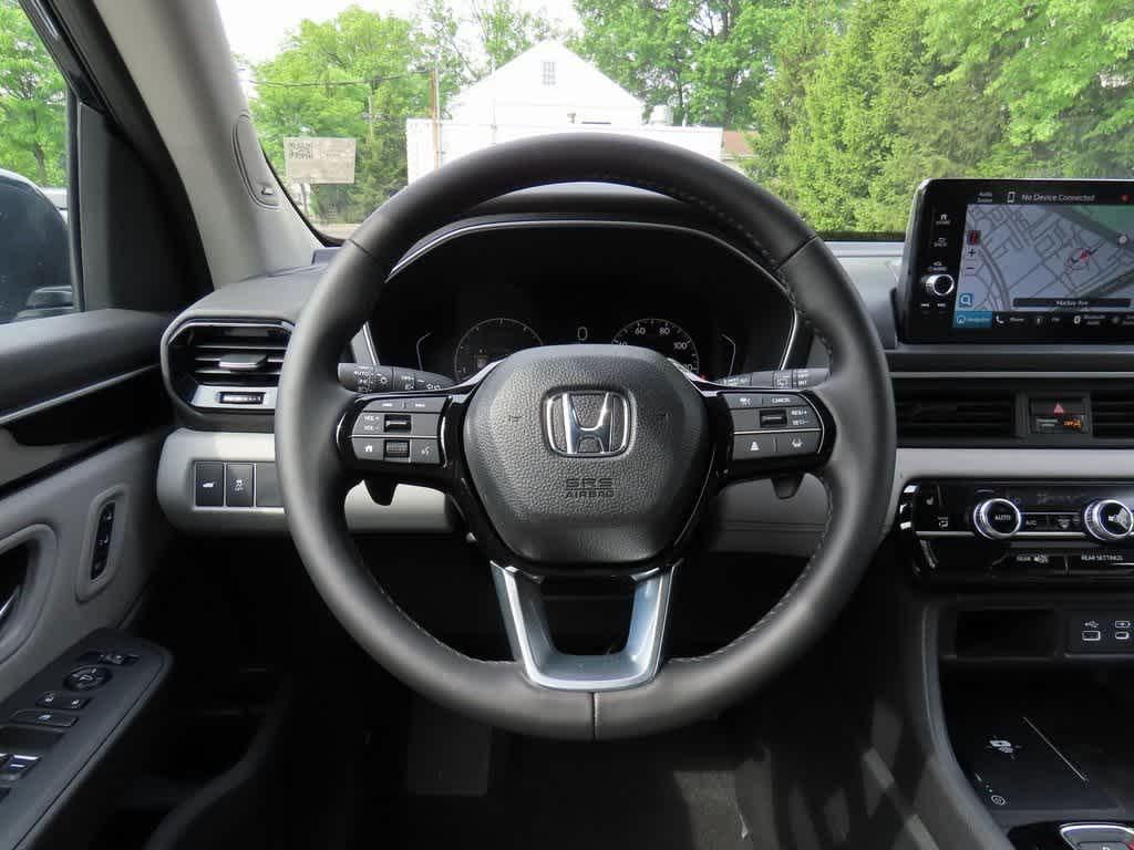 new 2025 Honda Pilot car, priced at $51,095