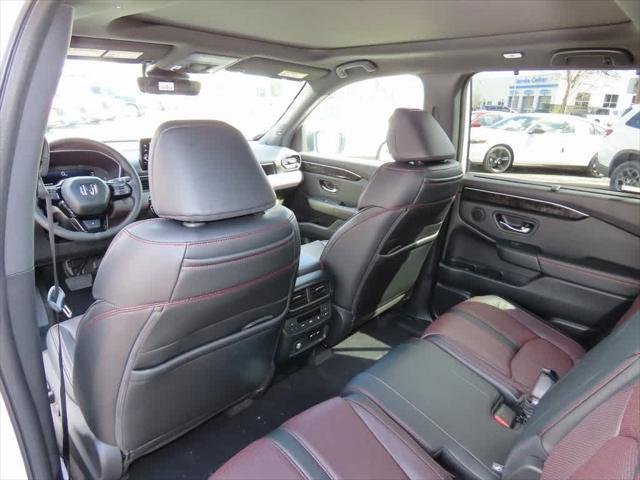 new 2025 Honda Pilot car, priced at $56,485