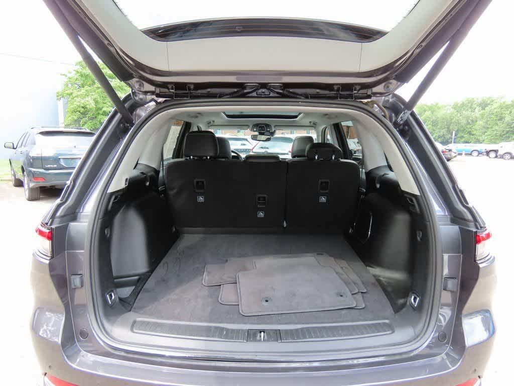used 2022 Jeep Grand Cherokee car, priced at $28,895