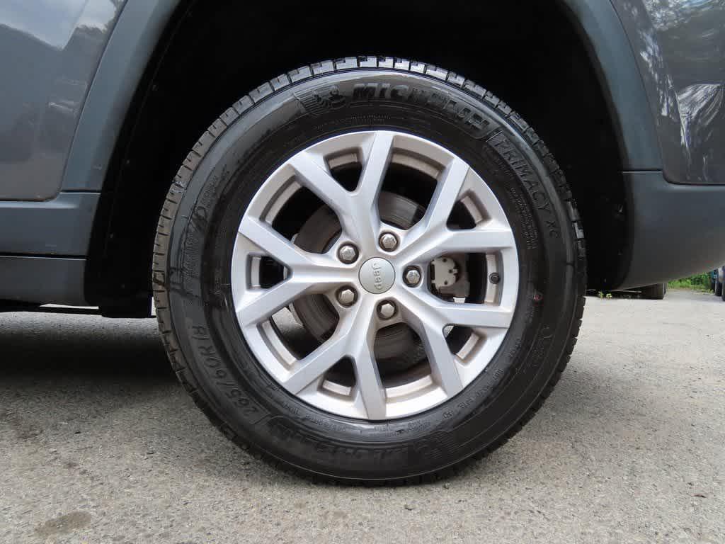 used 2022 Jeep Grand Cherokee car, priced at $28,895