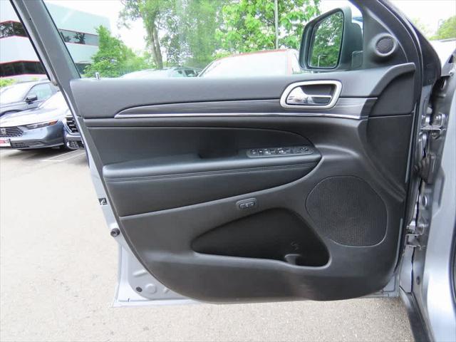 used 2021 Jeep Grand Cherokee car, priced at $19,495