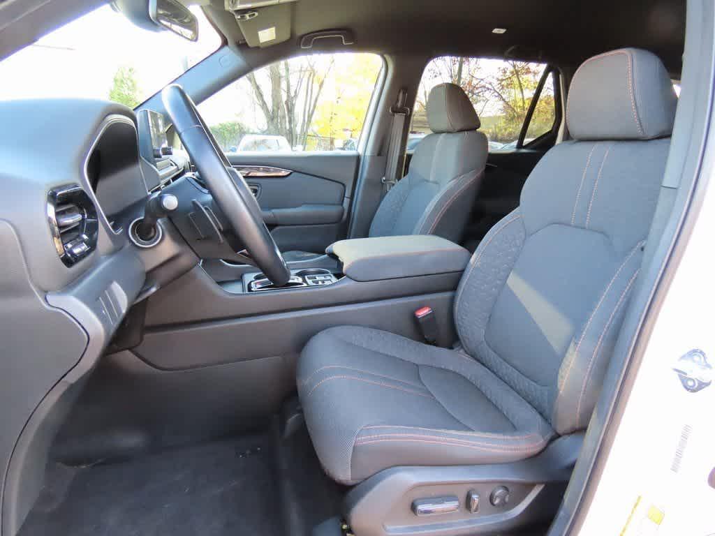 used 2025 Honda Pilot car, priced at $37,795