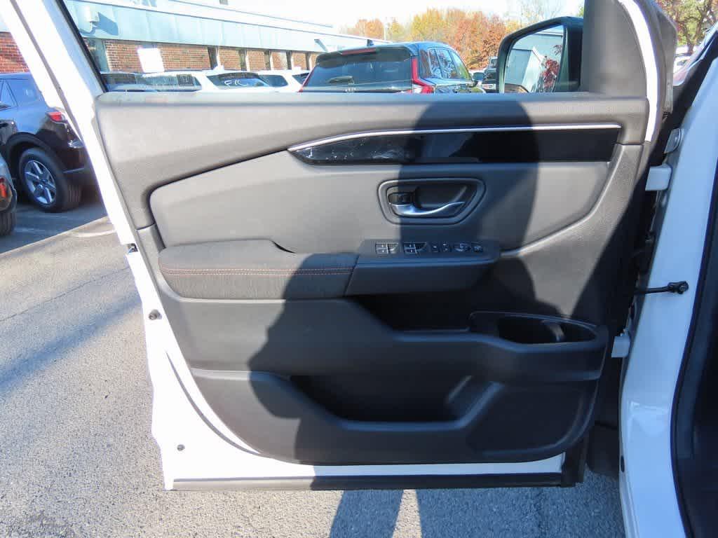 used 2025 Honda Pilot car, priced at $37,795