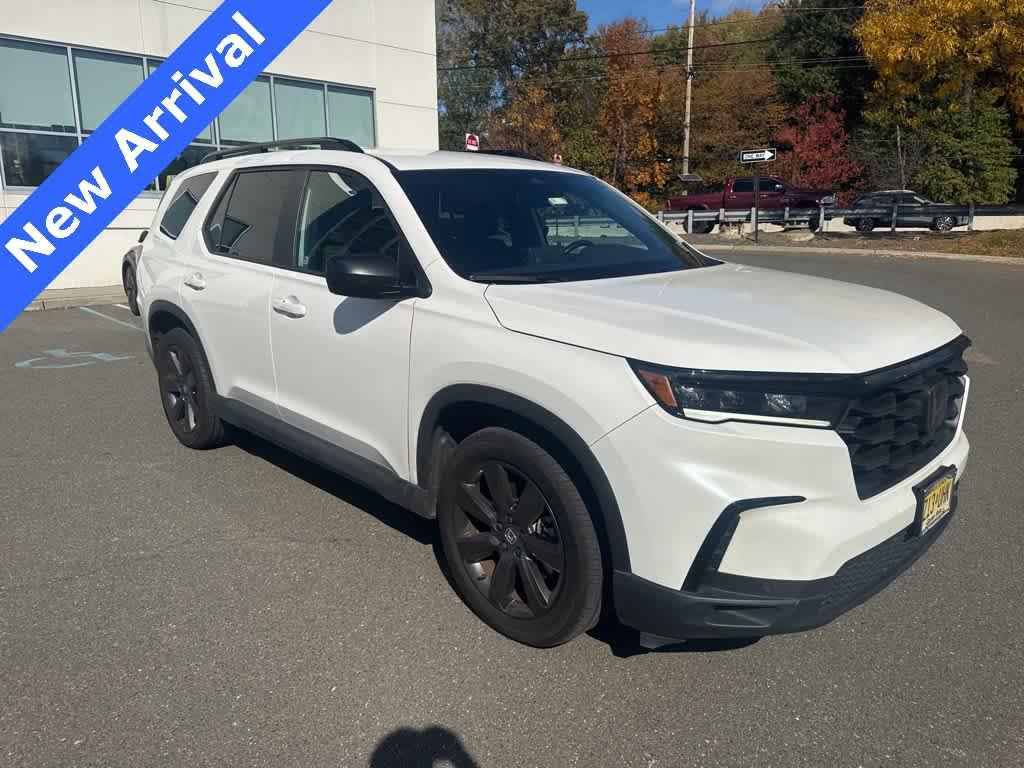 used 2025 Honda Pilot car, priced at $39,995