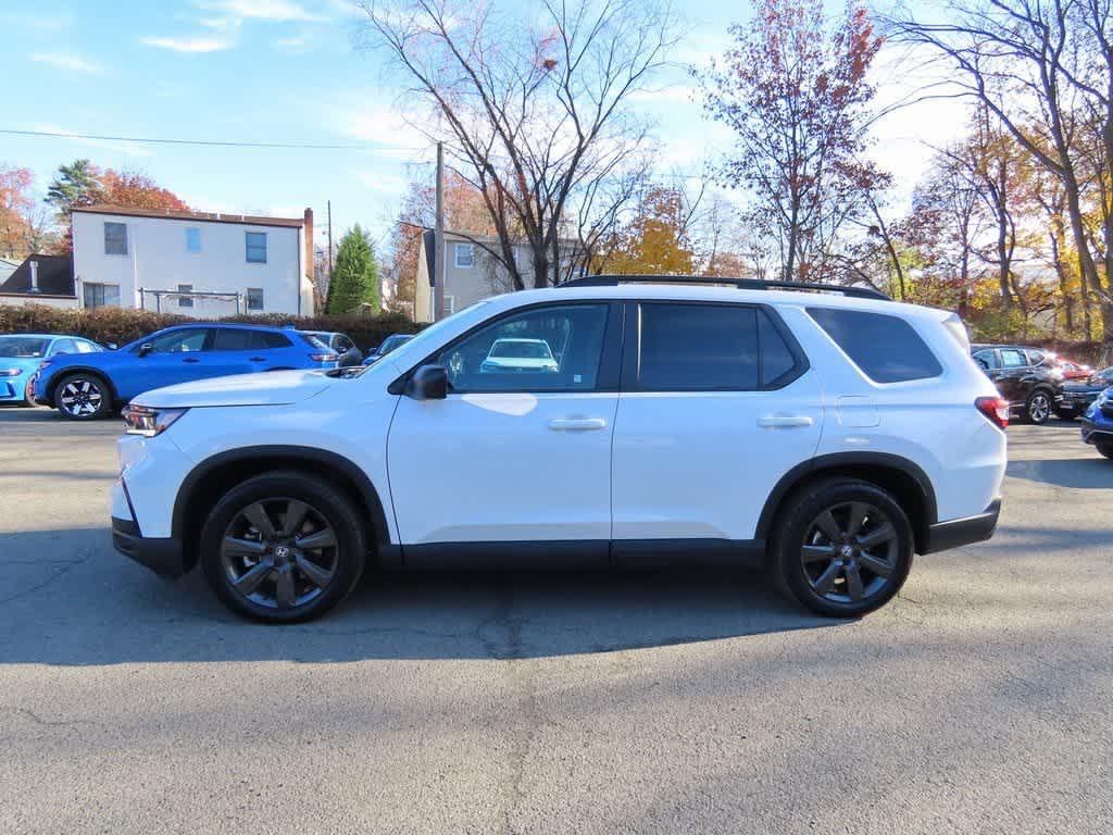 used 2025 Honda Pilot car, priced at $37,795