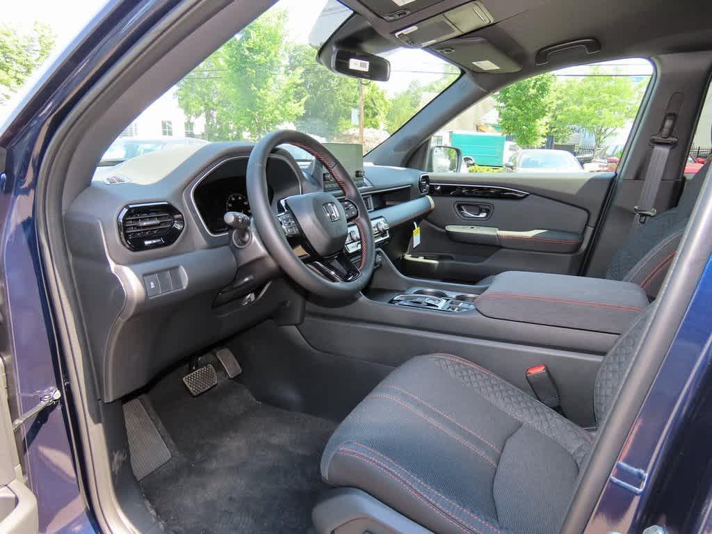 new 2025 Honda Pilot car, priced at $43,795