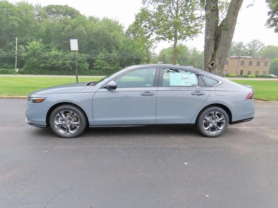 new 2025 Honda Accord Hybrid car