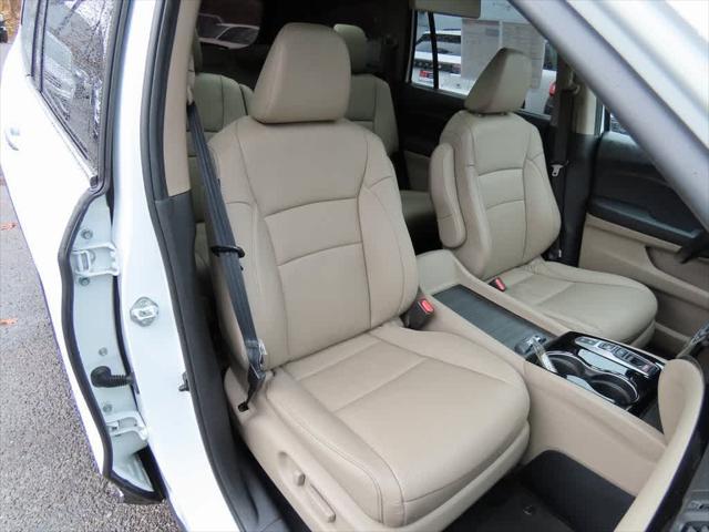 used 2021 Honda Pilot car, priced at $25,695