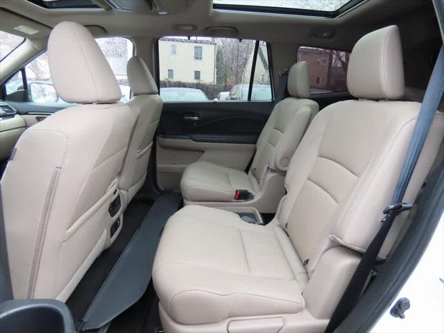 used 2021 Honda Pilot car, priced at $25,695