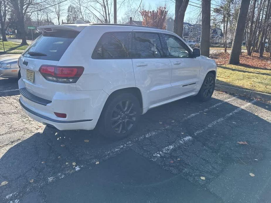 used 2018 Jeep Grand Cherokee car, priced at $25,000