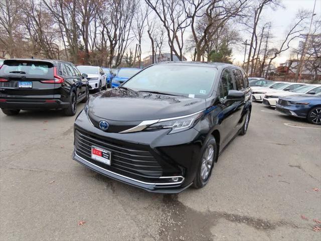 used 2023 Toyota Sienna car, priced at $40,995