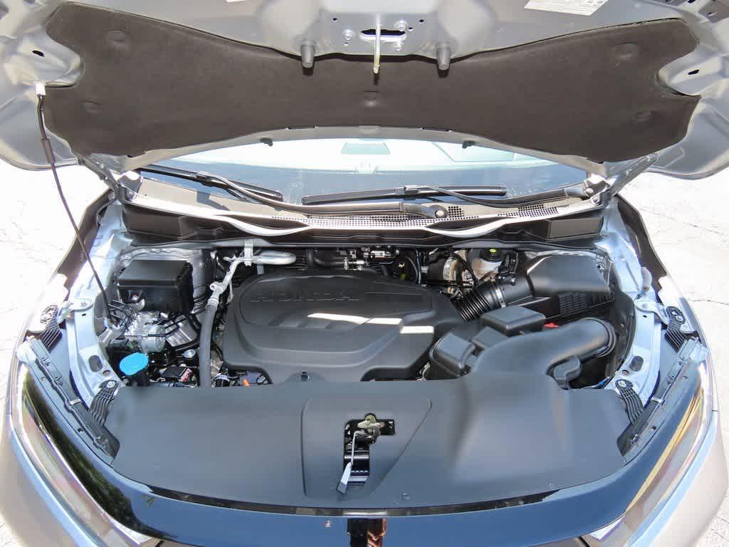 new 2026 Honda Odyssey car, priced at $44,290