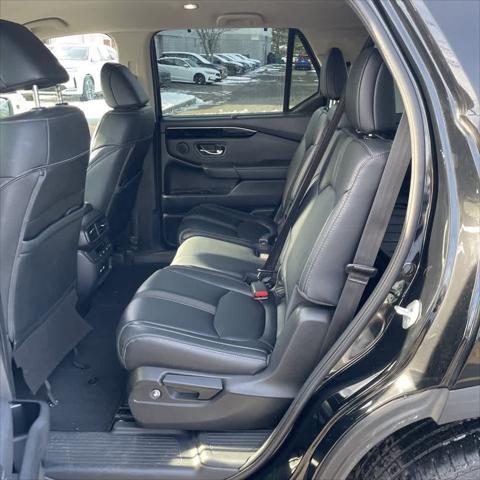 used 2023 Honda Pilot car, priced at $40,995