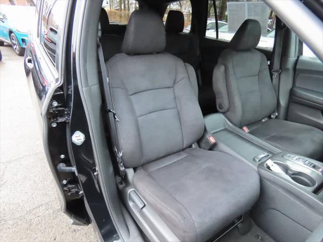 used 2022 Honda Pilot car, priced at $28,995