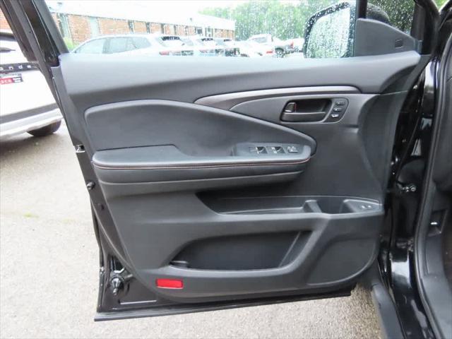 used 2022 Honda Passport car, priced at $31,595