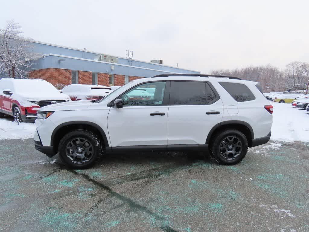 used 2024 Honda Pilot car, priced at $45,995