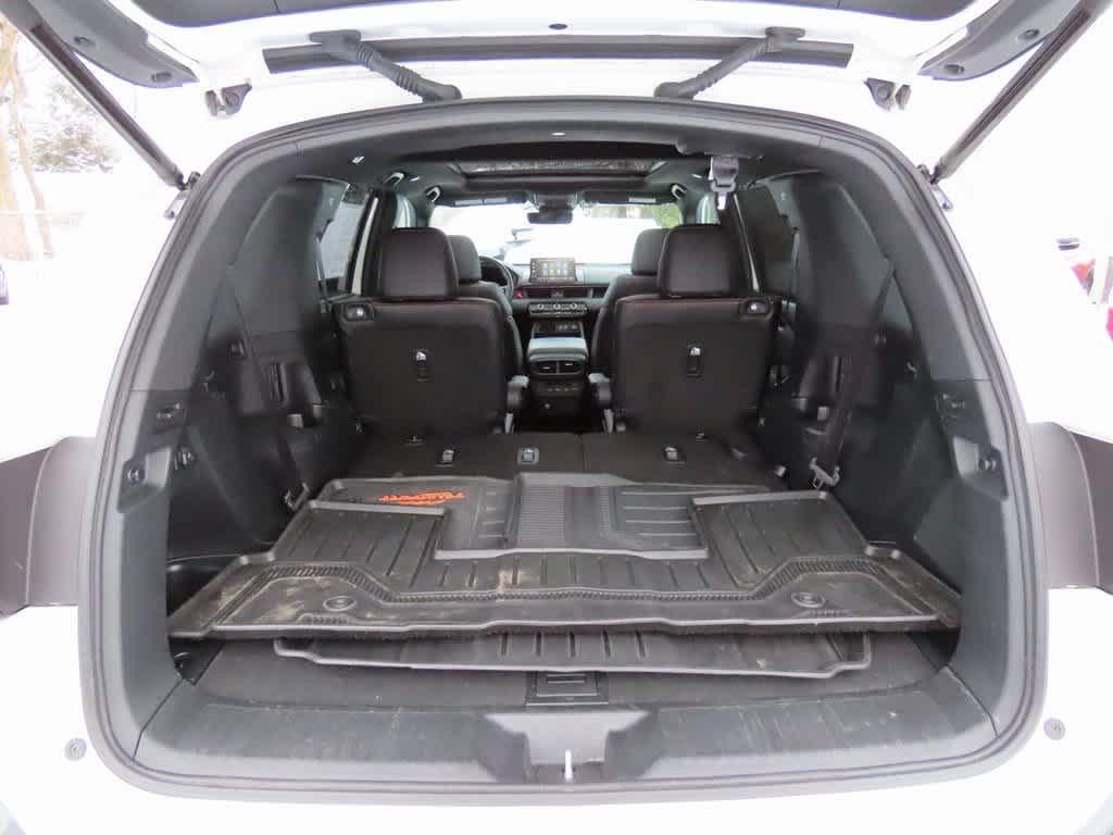 used 2024 Honda Pilot car, priced at $45,995