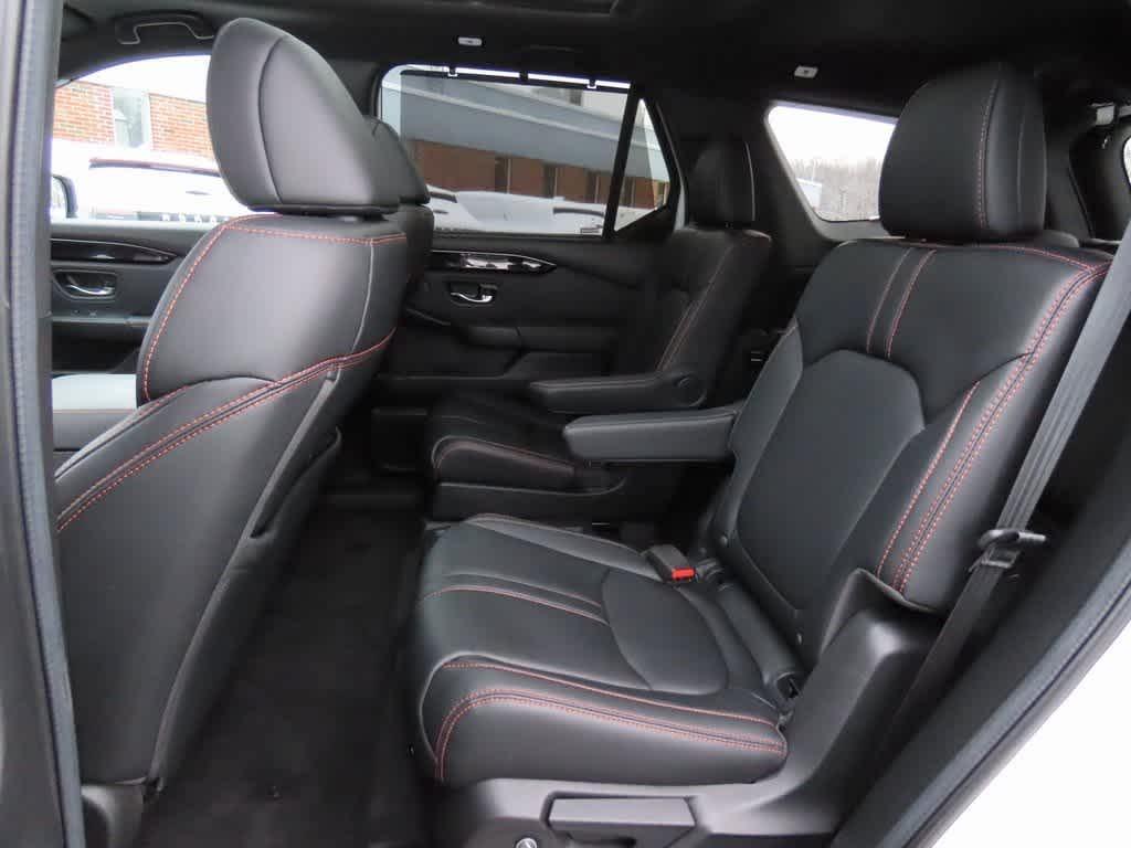 used 2024 Honda Pilot car, priced at $45,995