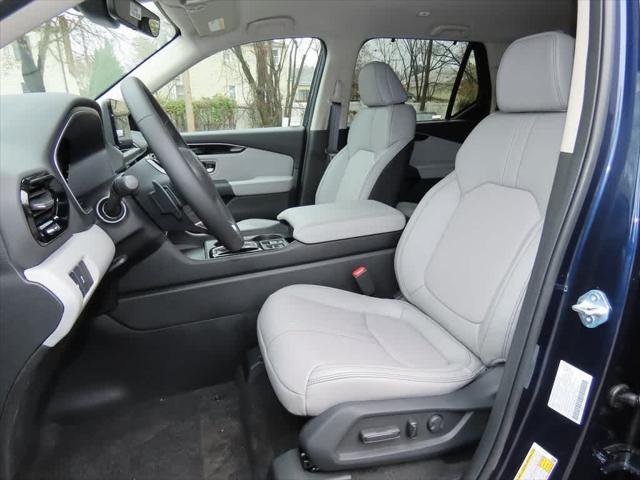 new 2025 Honda Pilot car, priced at $47,800
